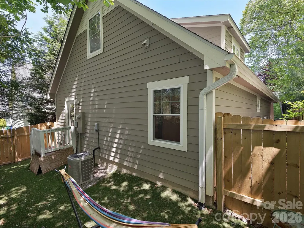 11 Knotty Alder Court Candler NC 28715