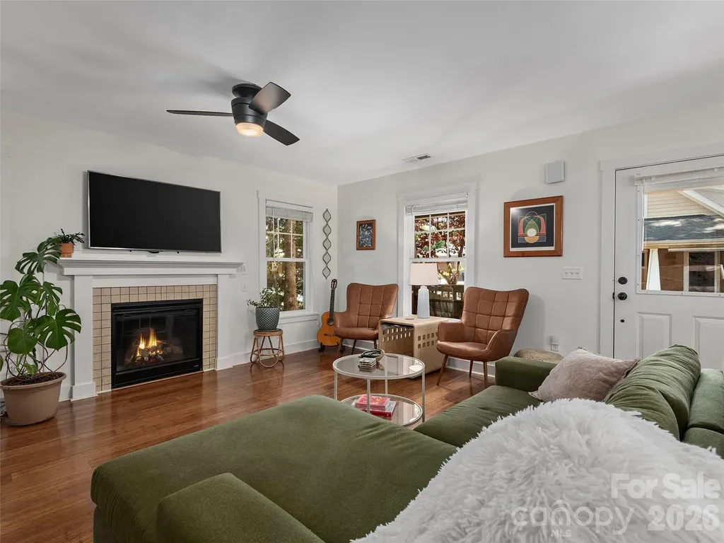 11 Knotty Alder Court Candler NC 28715