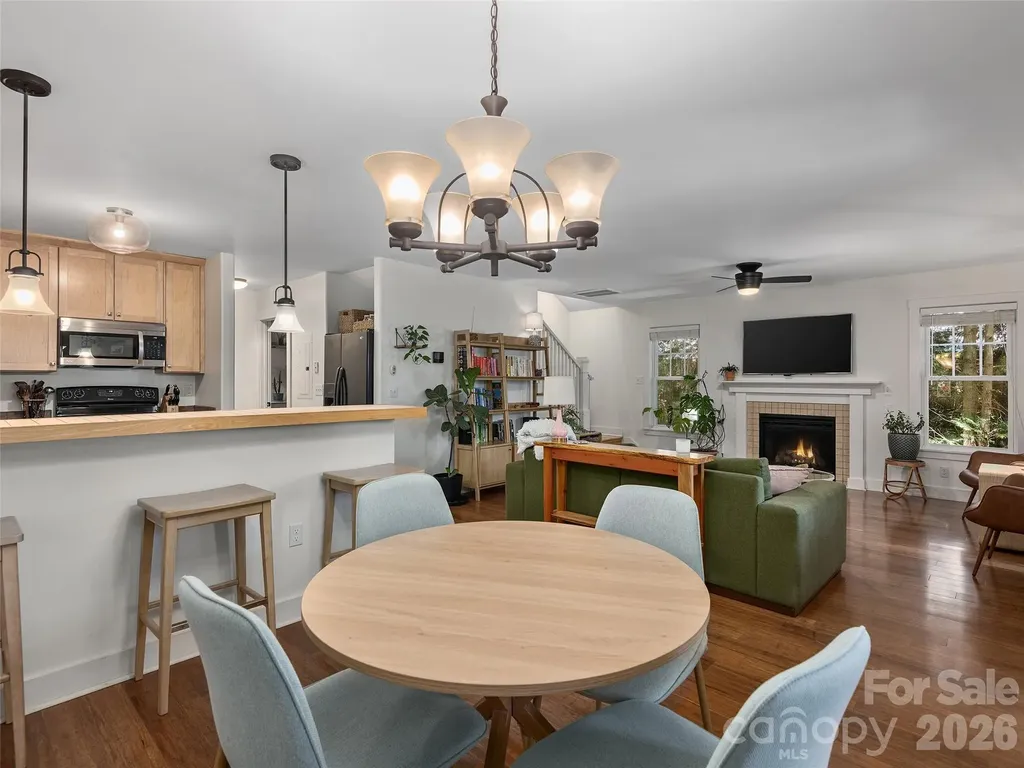 11 Knotty Alder Court Candler NC 28715