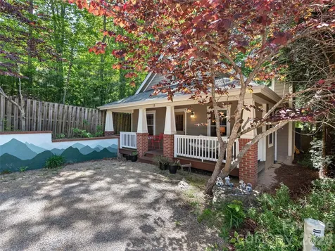 11 Knotty Alder Court Candler NC 28715