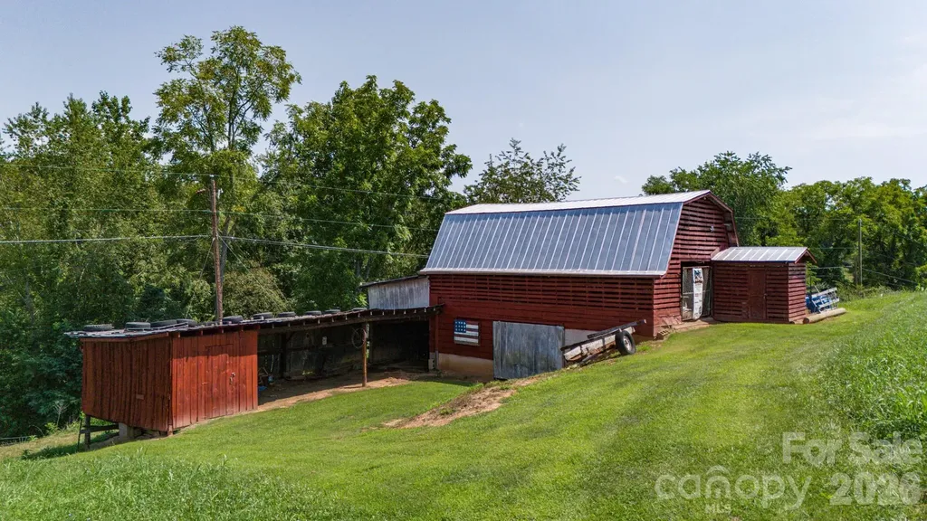 502 And 504 Old Us 19 23 Highway Candler NC 28715