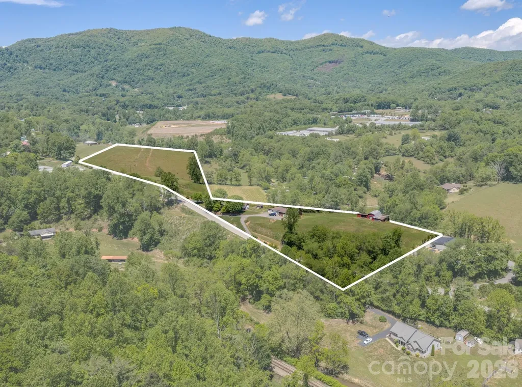 502 And 504 Old Us 19 23 Highway Candler NC 28715