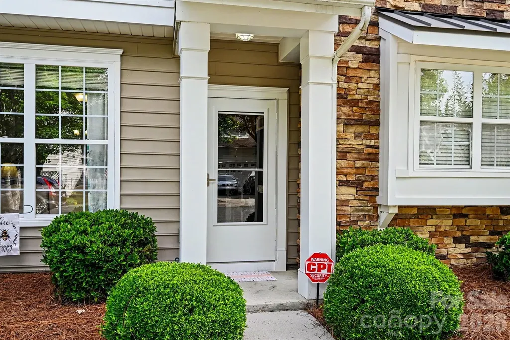 1033 Woodglen Lane Matthews NC 28104