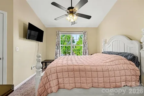 1033 Woodglen Lane Matthews NC 28104