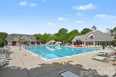 1033 Woodglen Lane Matthews NC 28104