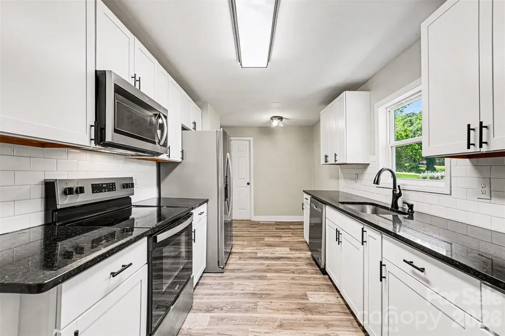 308 Alexander Street Mooresville NC 28115
