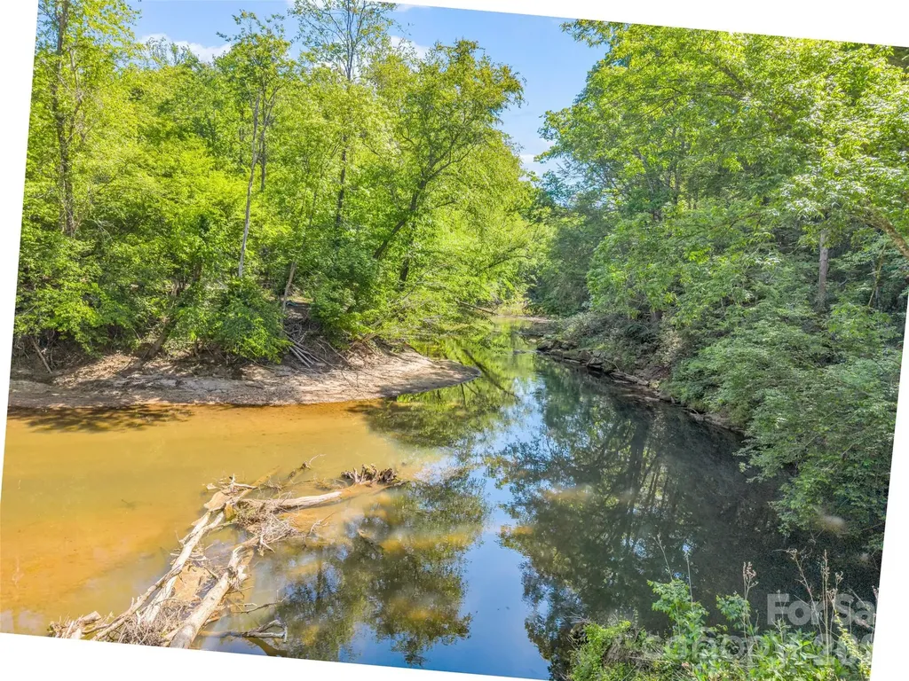 400 Calhoun Trail Rutherfordton NC 28139