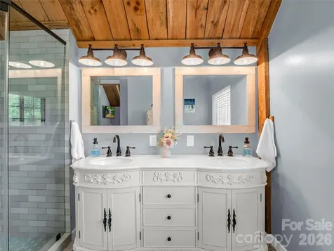 400 Calhoun Trail Rutherfordton NC 28139