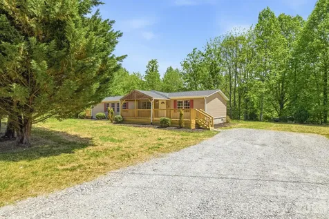 6490 Willow Road Hendersonville NC 28739