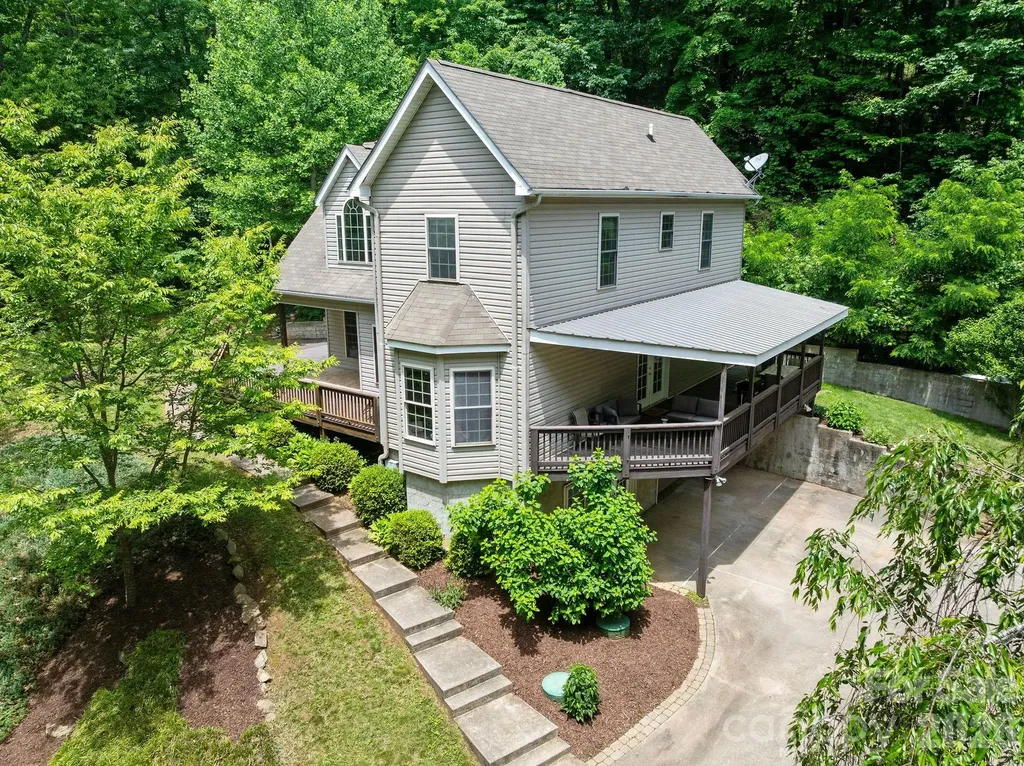 174 Deep Woods Trail Canton NC 28716