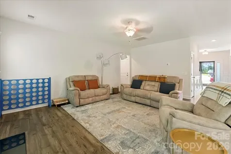 39 Hanging Leaf Court Blythewood SC 29016