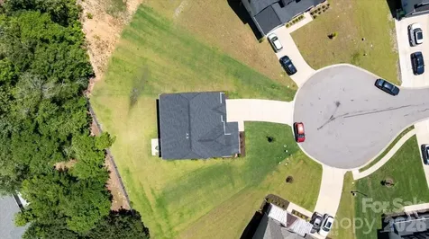 39 Hanging Leaf Court Blythewood SC 29016