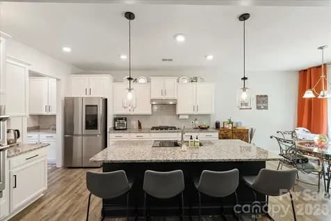 39 Hanging Leaf Court Blythewood SC 29016