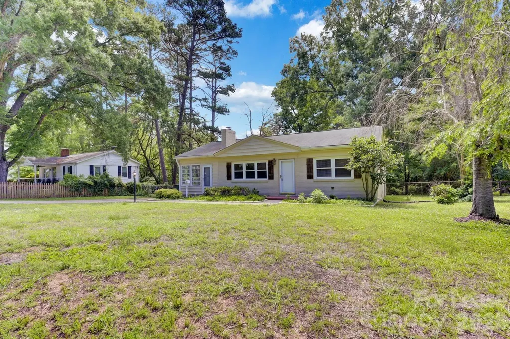 121 Marshdale Avenue SW Concord NC 28025