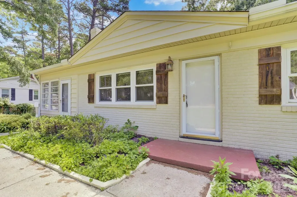 121 Marshdale Avenue SW Concord NC 28025