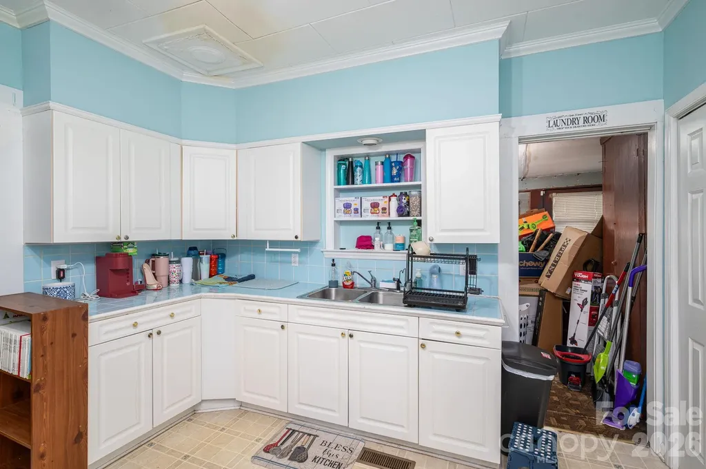 101 Huss Avenue Cherryville NC 28021