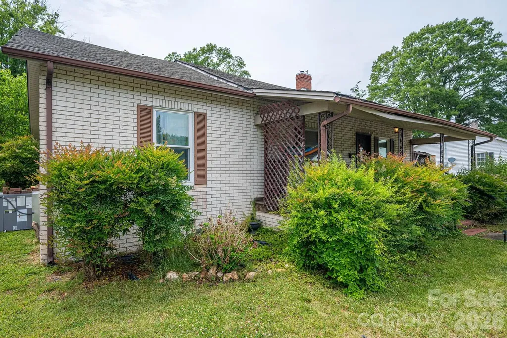101 Huss Avenue Cherryville NC 28021