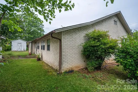 101 Huss Avenue Cherryville NC 28021