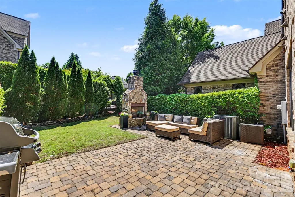 6227 Fletcher Circle Charlotte NC 28226
