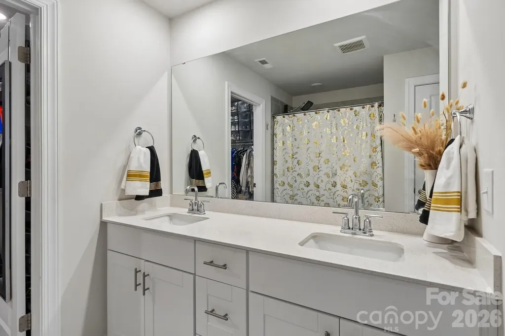 14200 Laughing Gull Road Charlotte NC 28278