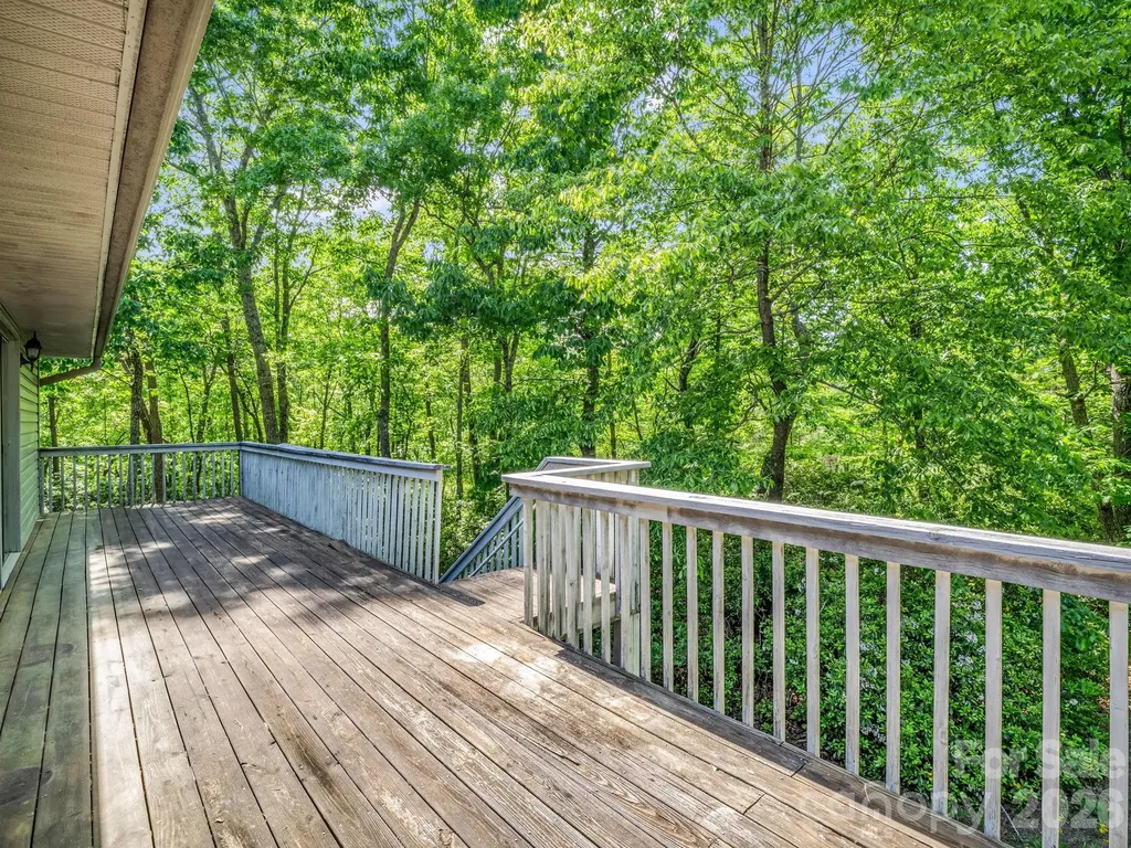 120 Lakewood Drive Lake Lure NC 28746