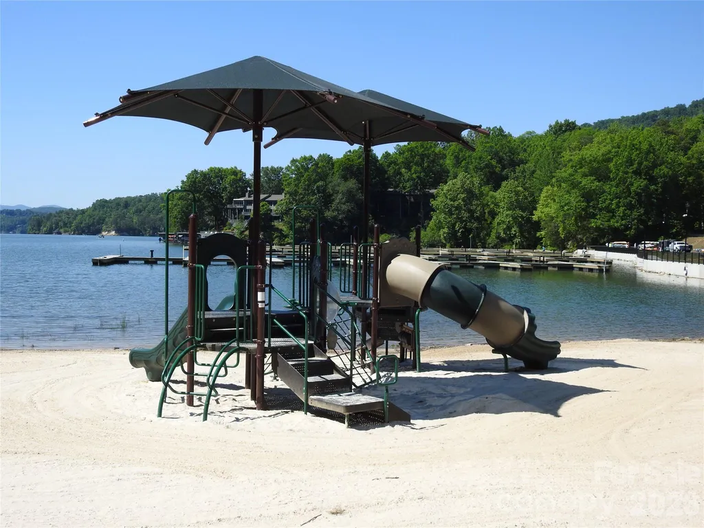 120 Lakewood Drive Lake Lure NC 28746