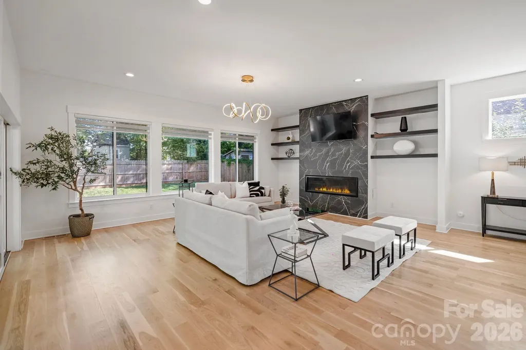 3008 Holt Street Charlotte NC 28205