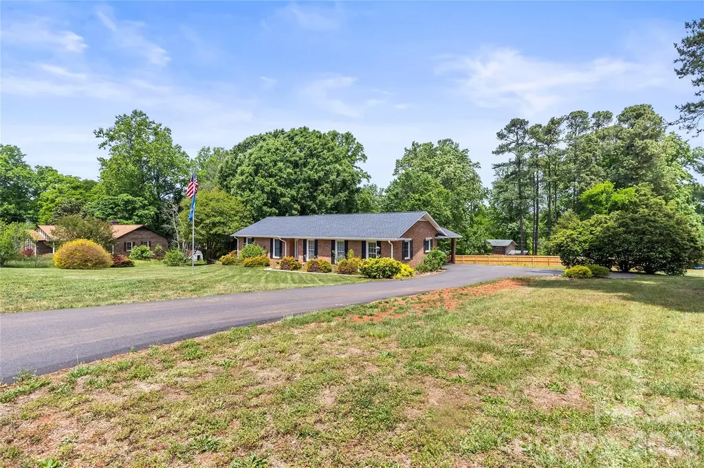 139 Woodhaven Lane Mocksville NC 27028