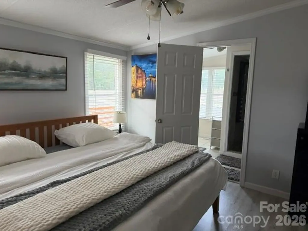 744 Deer Park Road Nebo NC 28761