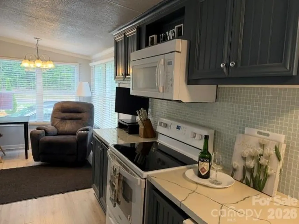 744 Deer Park Road Nebo NC 28761