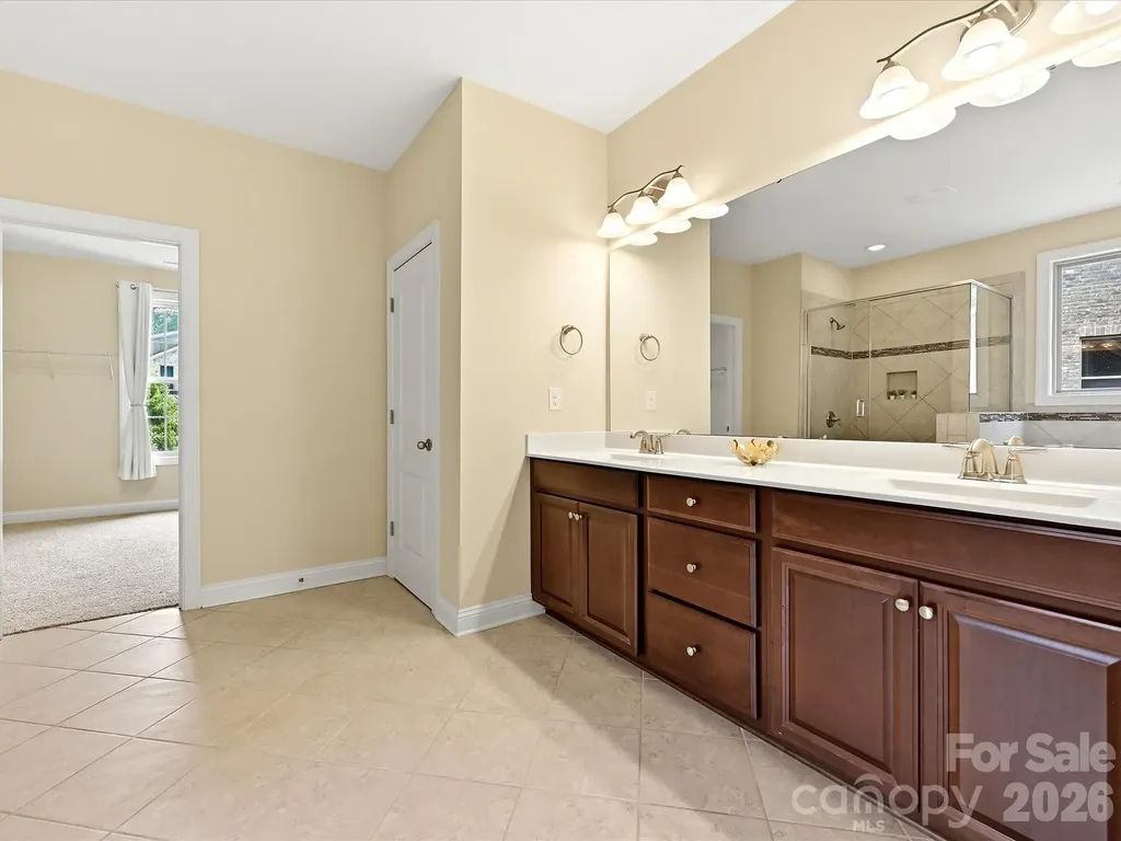 224 Kingsdown Avenue Charlotte NC 28270