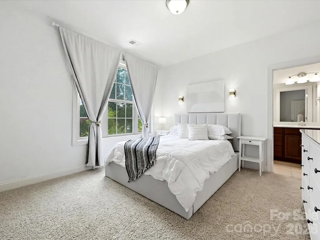224 Kingsdown Avenue Charlotte NC 28270