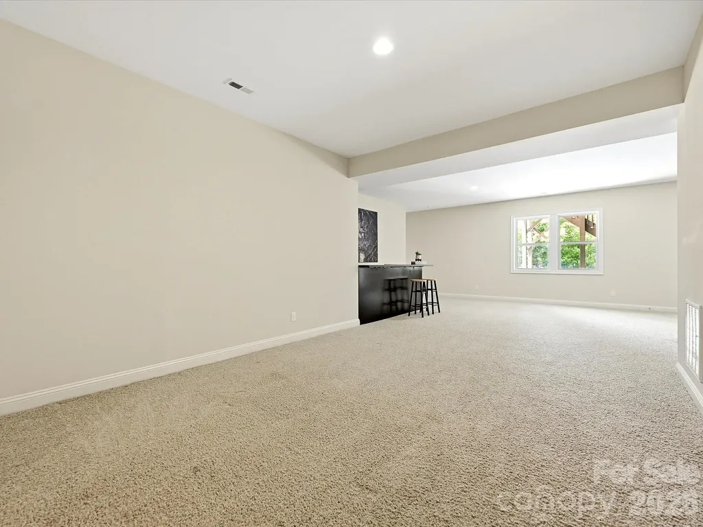 224 Kingsdown Avenue Charlotte NC 28270