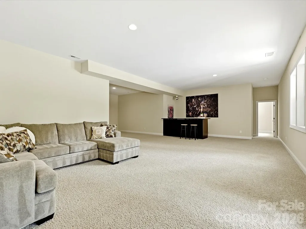 224 Kingsdown Avenue Charlotte NC 28270