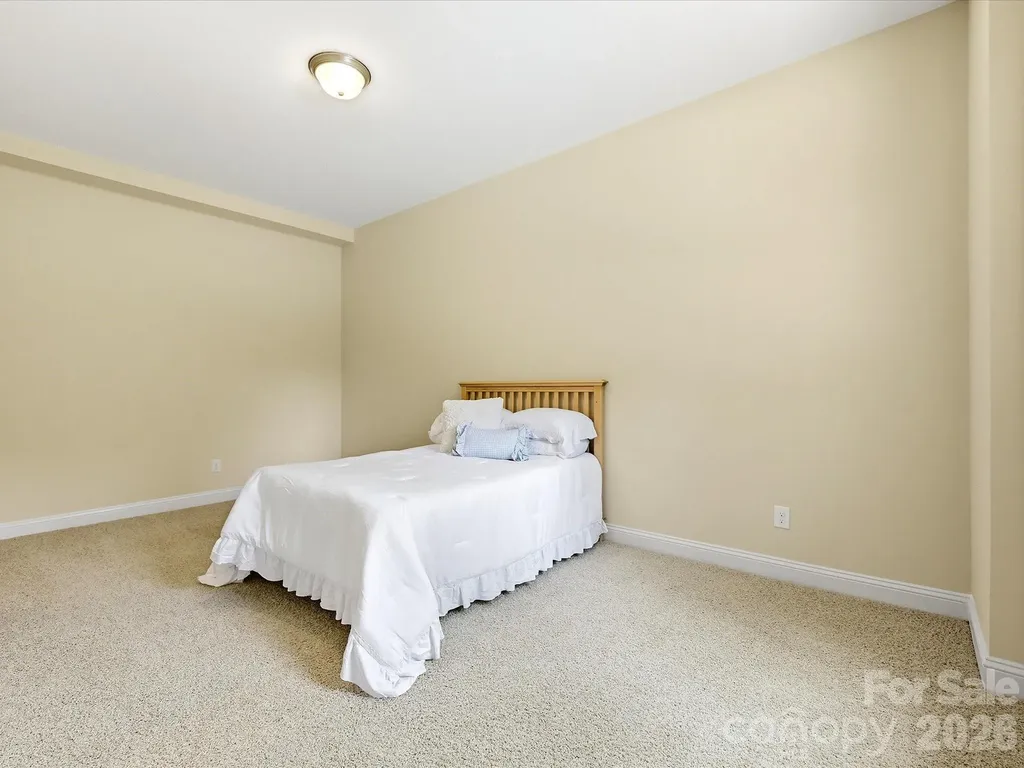 224 Kingsdown Avenue Charlotte NC 28270