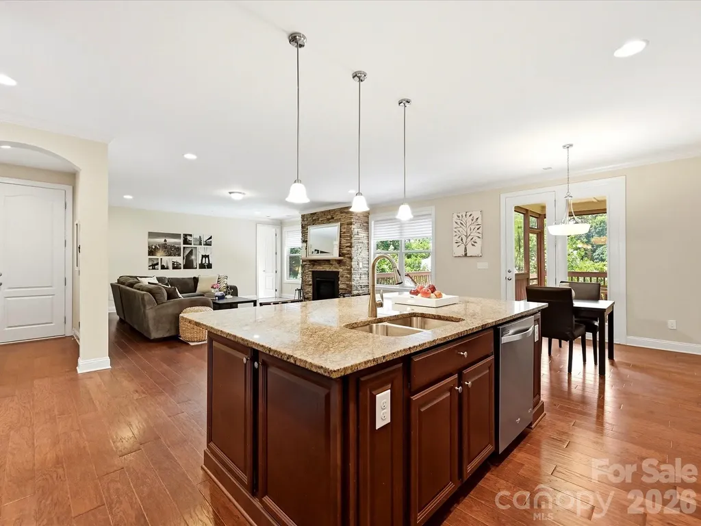 224 Kingsdown Avenue Charlotte NC 28270