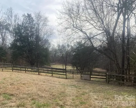 3205 Collinsville Road Columbus NC 28722