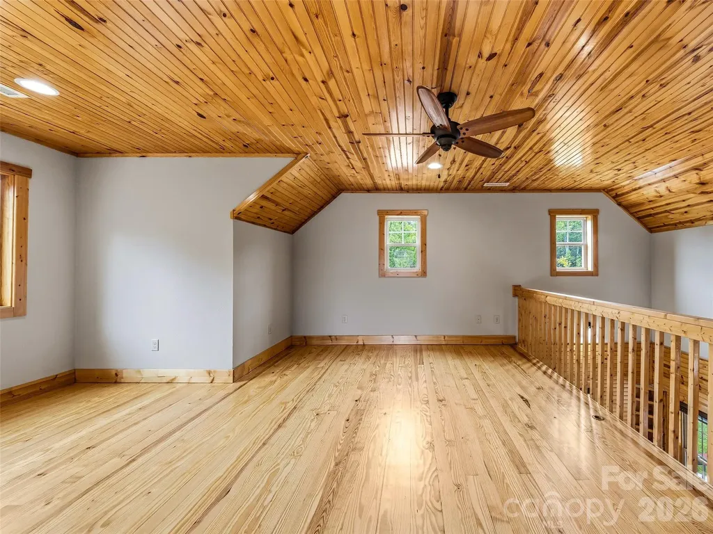 235 Hidden Knoll Drive Hendersonville NC 28792