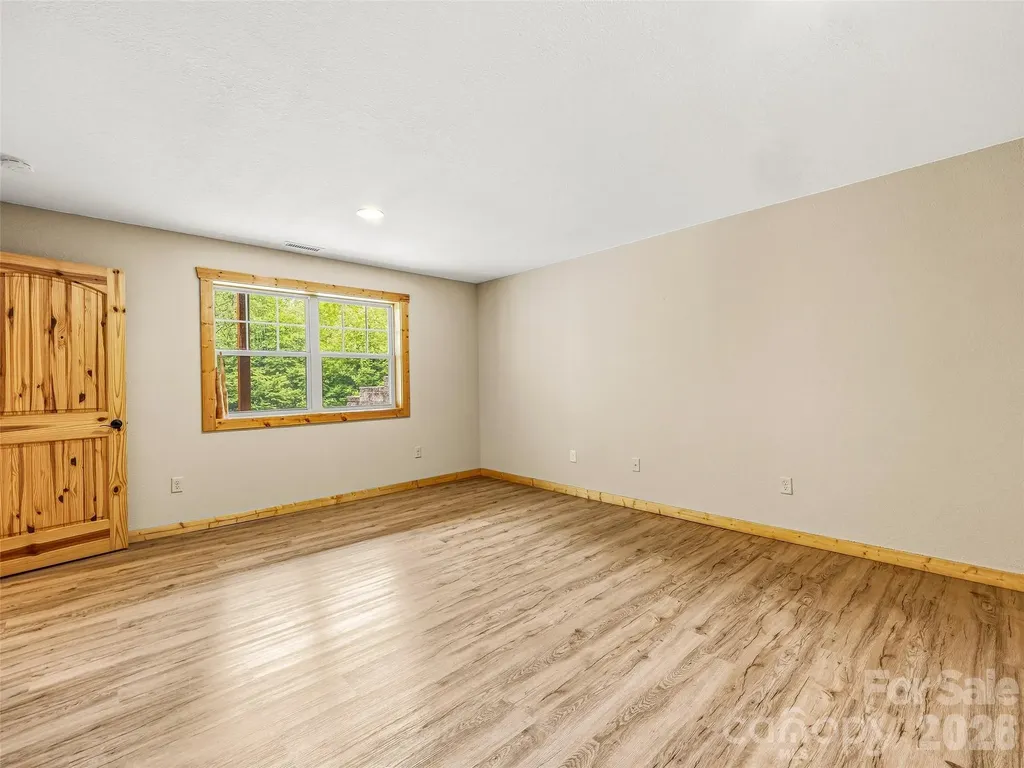 235 Hidden Knoll Drive Hendersonville NC 28792
