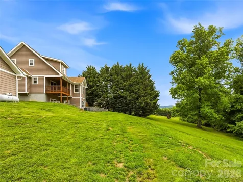 235 Hidden Knoll Drive Hendersonville NC 28792