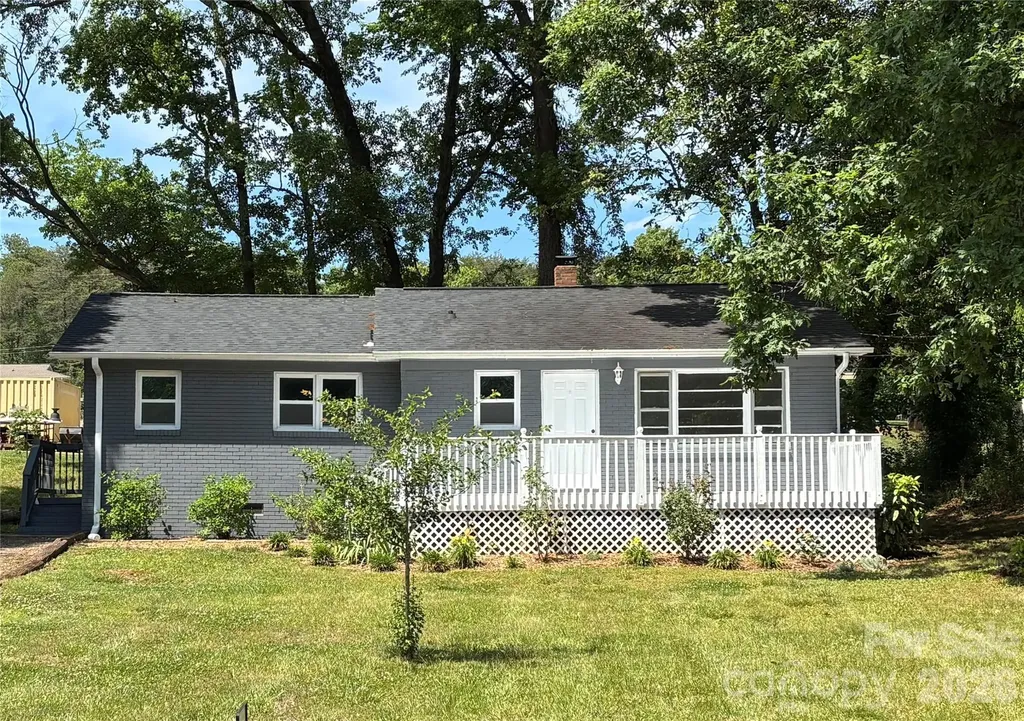 305 Forestway Drive Mount Holly NC 28120