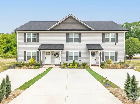 604 W 8th Street Kannapolis NC 28081