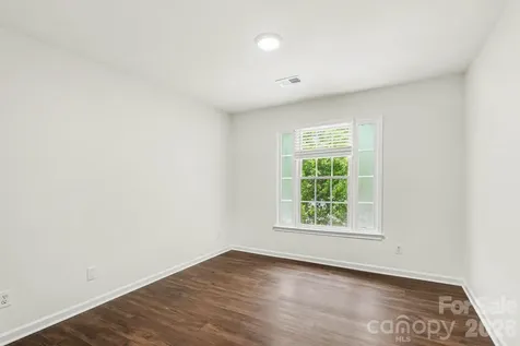 5802 Swanston Drive Charlotte NC 28269