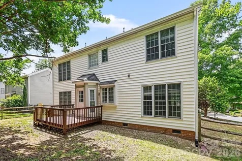 5802 Swanston Drive Charlotte NC 28269