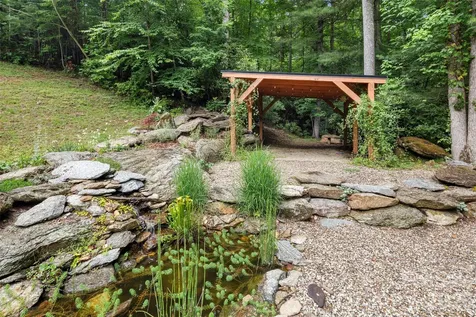2000 Davis Mountain Road Hendersonville NC 28739