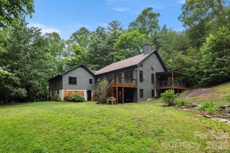 2000 Davis Mountain Road Hendersonville NC 28739