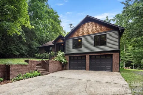 2000 Davis Mountain Road Hendersonville NC 28739