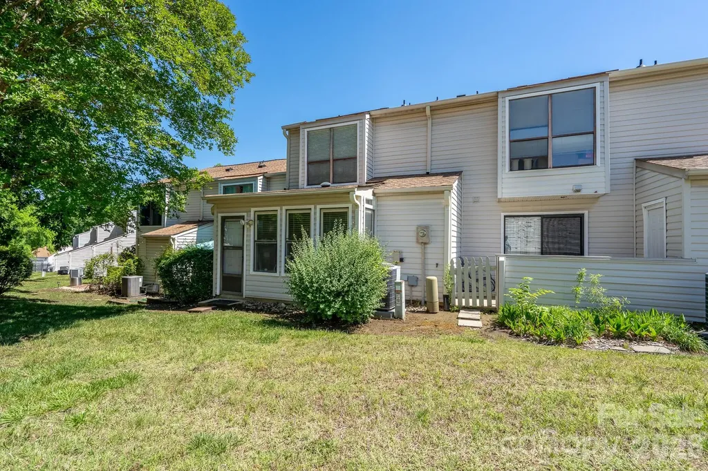 10969 Carmel Crossing Road Charlotte NC 28226