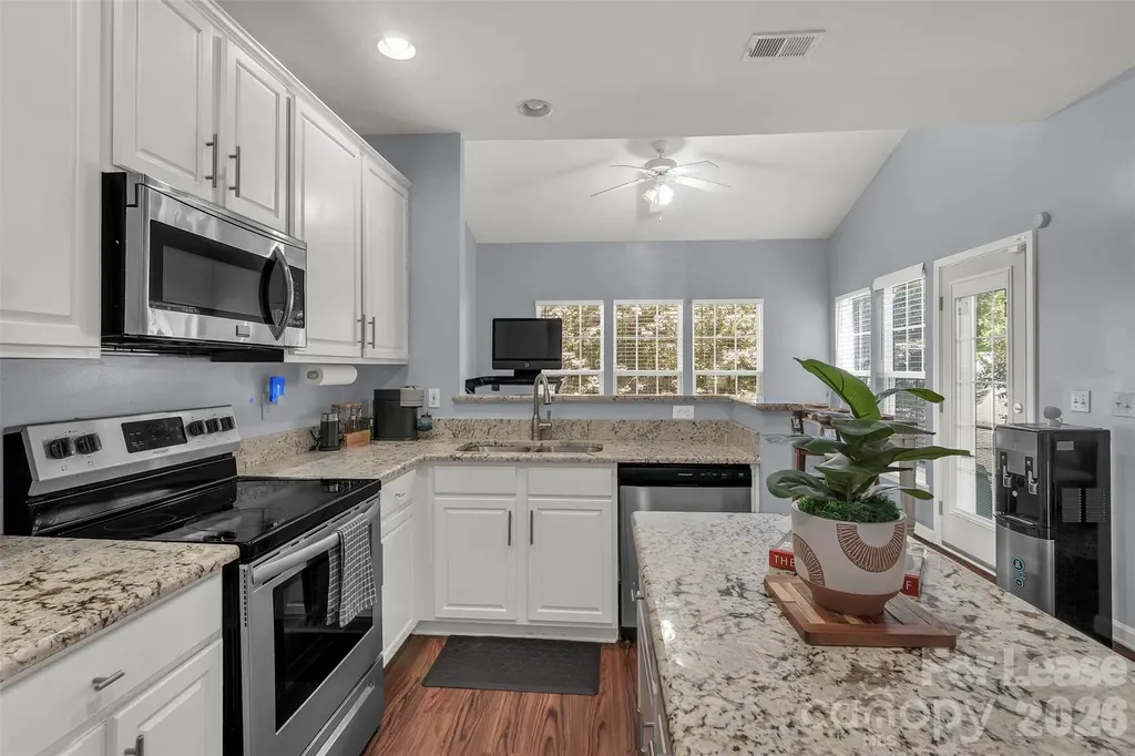 1802 Robinwood Village Drive Gastonia NC 28054