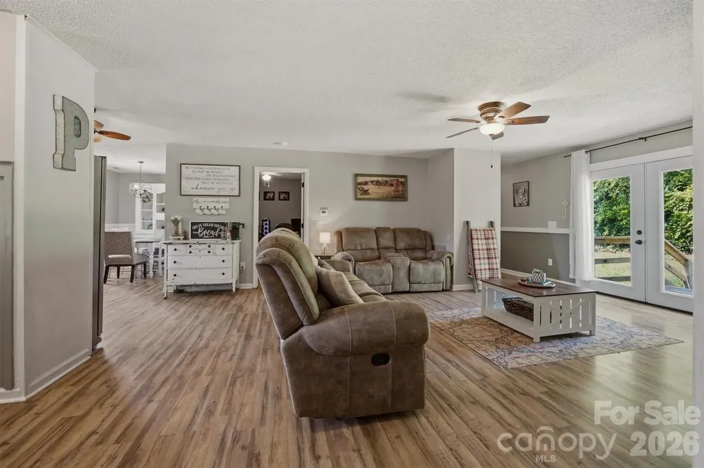 1404 Castle Court Lenoir NC 28645